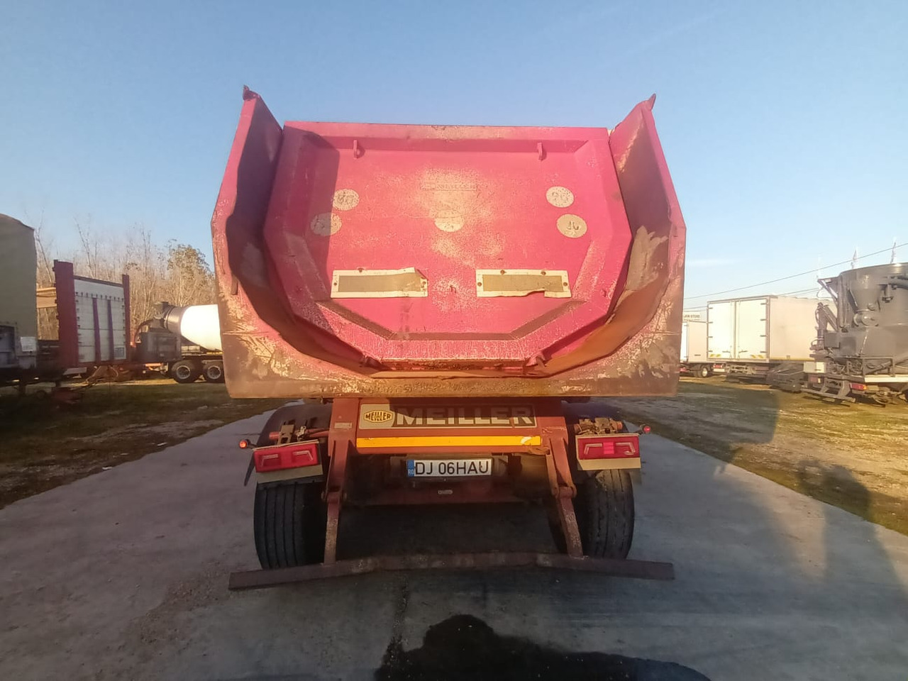 Tractor Head Mercedes-Benz Actros (2014) + Semi-trailer Tipper Meiller – Kipper (2004) - Tegljač: slika 3 Tractor Head Mercedes-Benz Actros (2014) + Semi-trailer Tipper Meiller – Kipper (2004) - Tegljač: slika 3