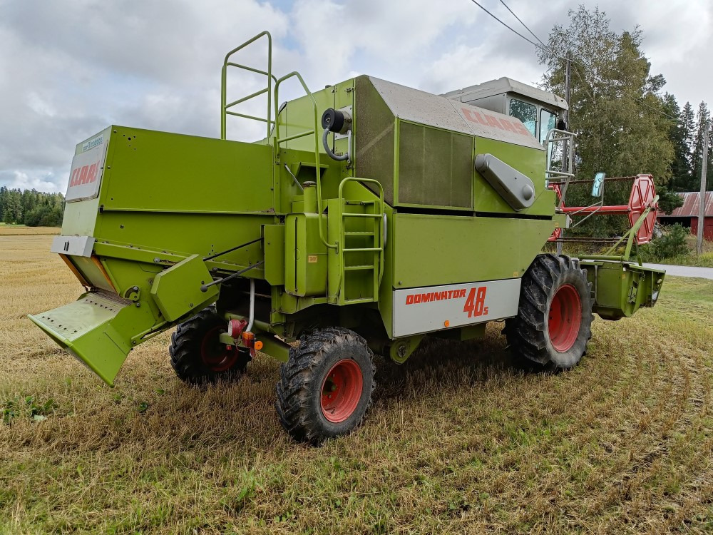 CLAAS Dominator 48S leikkuupuimuri, hydraulisella torvella - Kombinovani kombajn: slika 5 CLAAS Dominator 48S leikkuupuimuri, hydraulisella torvella - Kombinovani kombajn: slika 5