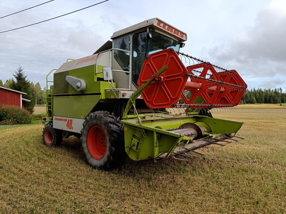 CLAAS Dominator 48S leikkuupuimuri, hydraulisella torvella - Kombinovani kombajn: slika 2 CLAAS Dominator 48S leikkuupuimuri, hydraulisella torvella - Kombinovani kombajn: slika 2