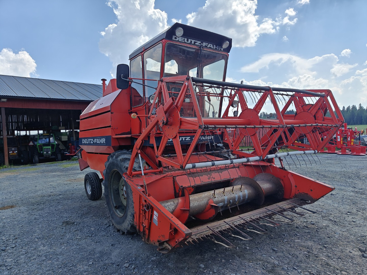 Deutz-Fahr M1080 - Kombinovani kombajn: slika 5 Deutz-Fahr M1080 - Kombinovani kombajn: slika 5