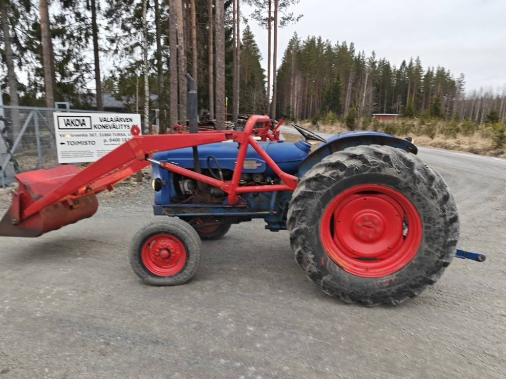 FORDSON Power Major - Traktor: slika 2 FORDSON Power Major - Traktor: slika 2