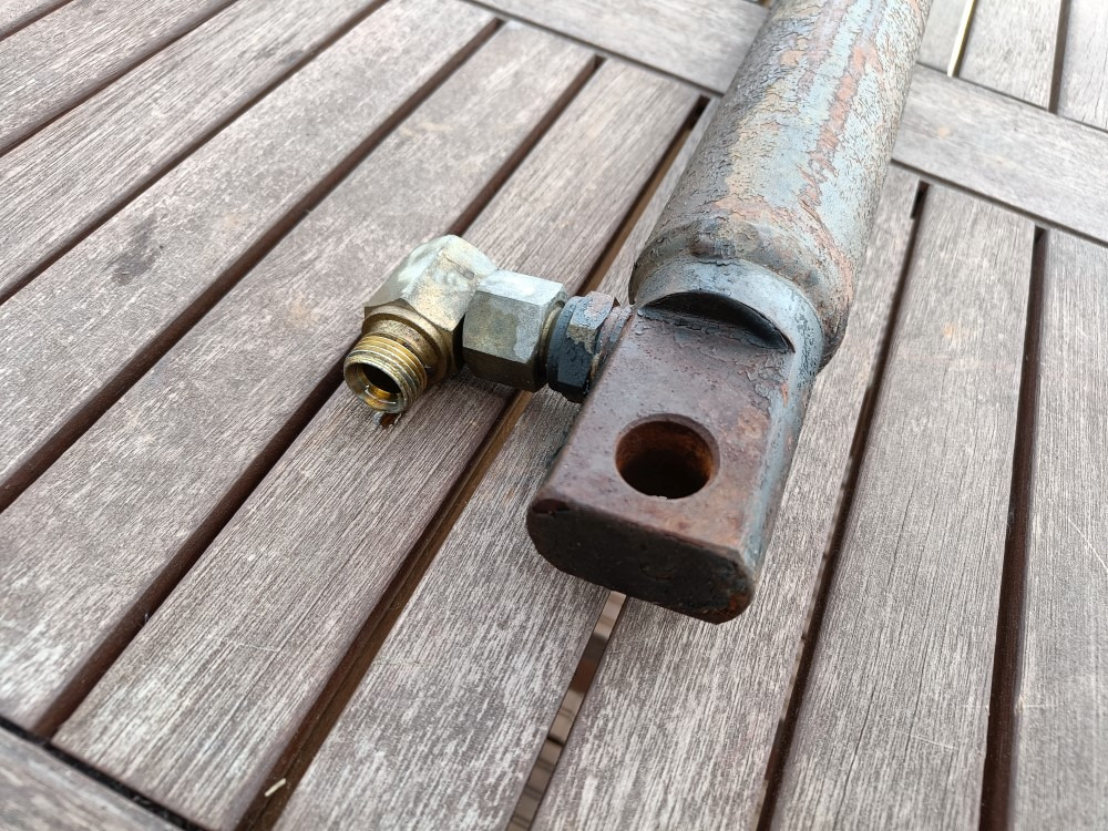 Överum CV398H paluuauran laukaisusylinteri - Rezervni deo za Poljoprivredna mašina: slika 5 Överum CV398H paluuauran laukaisusylinteri - Rezervni deo za Poljoprivredna mašina: slika 5