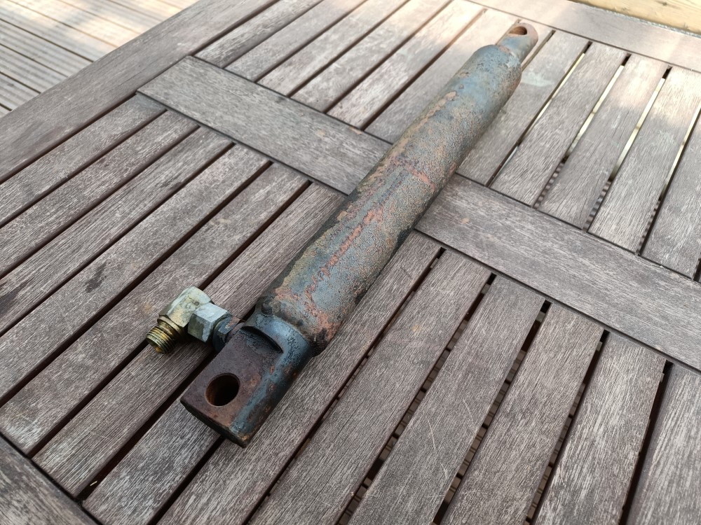 Överum CV398H paluuauran laukaisusylinteri - Rezervni deo za Poljoprivredna mašina: slika 3 Överum CV398H paluuauran laukaisusylinteri - Rezervni deo za Poljoprivredna mašina: slika 3