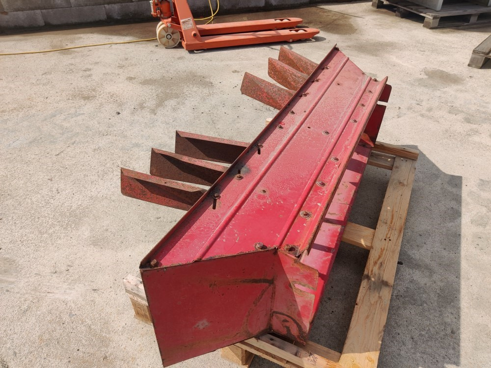 Sampo 410 silppurin takapelti - Rezervni deo za Kombinovani kombajn: slika 2 Sampo 410 silppurin takapelti - Rezervni deo za Kombinovani kombajn: slika 2