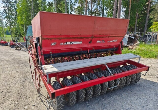 Simulta-Junkkari kylvölannoitin - 300cm - VIDEO - Sejalica: slika 3 Simulta-Junkkari kylvölannoitin - 300cm - VIDEO - Sejalica: slika 3