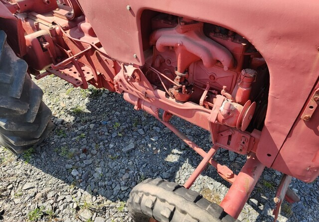 Traktor Takra traktoreita 2kpl ja varamoottori: slika 6