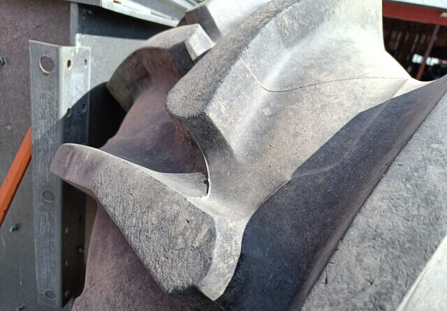 Taurus Paripyörät 18.4R38 todella hyväkuntoiset Fendt Farmer 312LSA sopivat - Kompletan točak za Poljoprivredna mašina: slika 5 Taurus Paripyörät 18.4R38 todella hyväkuntoiset Fendt Farmer 312LSA sopivat - Kompletan točak za Poljoprivredna mašina: slika 5