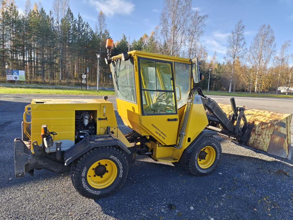 Wille 445 - Komunalni traktor: slika 4 Wille 445 - Komunalni traktor: slika 4