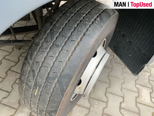 MAN TGL 12.220 4X2 BL skříň čelo - Kamion sa zatvorenim sandukom: slika 5 MAN TGL 12.220 4X2 BL skříň čelo - Kamion sa zatvorenim sandukom: slika 5