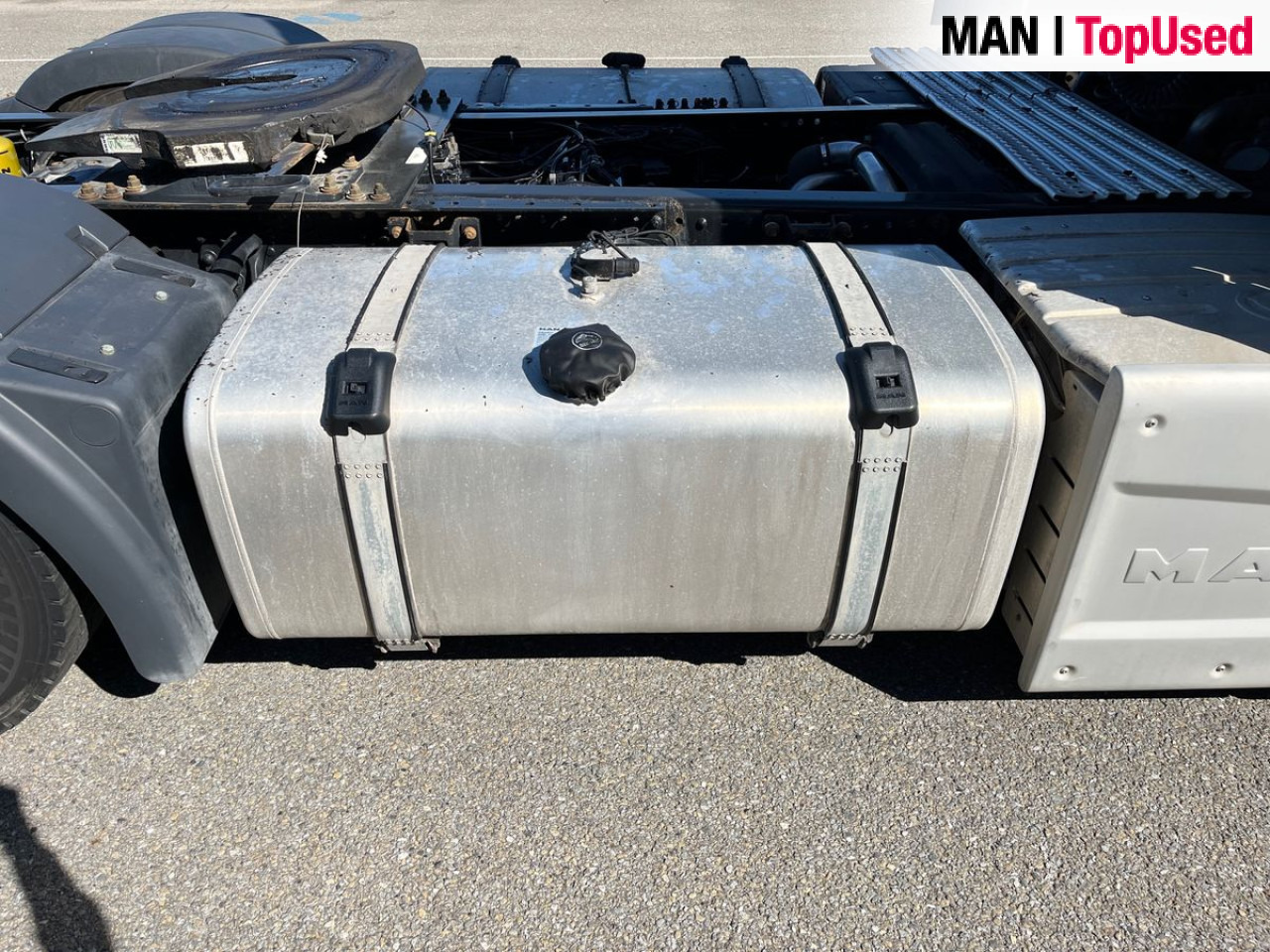 MAN TGX 18.460 4X2 LLS-U Euro6 Retarder Klima Navi ZV - Tegljač: slika 5 MAN TGX 18.460 4X2 LLS-U Euro6 Retarder Klima Navi ZV - Tegljač: slika 5