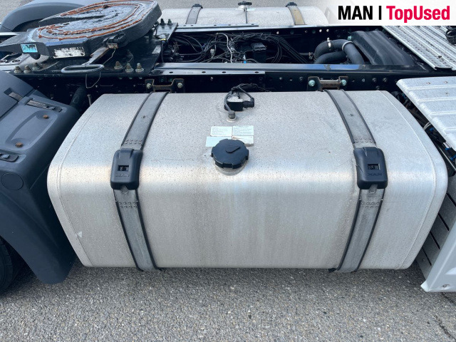 MAN TGX 18.470 4X2 LLS-U Euro6 Retarder Klima Navi ZV - Tegljač: slika 5 MAN TGX 18.470 4X2 LLS-U Euro6 Retarder Klima Navi ZV - Tegljač: slika 5
