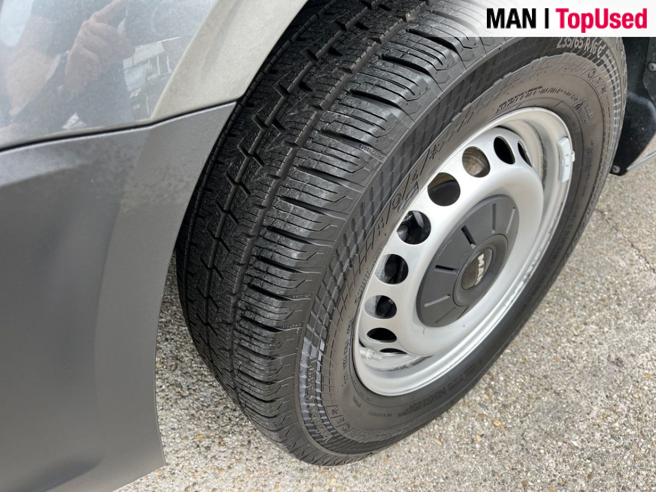 MAN TGE 3.140 4X2F SB, Automatic, Flat bed Klima ZV - Dostavno vozilo sa otvorenom sandukom: slika 4 MAN TGE 3.140 4X2F SB, Automatic, Flat bed Klima ZV - Dostavno vozilo sa otvorenom sandukom: slika 4