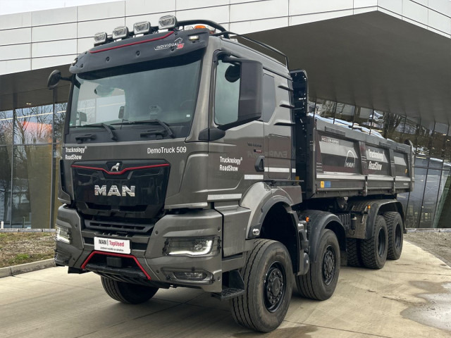 MAN TGS 41.540 8x8 BB CH - Dostavno vozilo istovarivač: slika 1 MAN TGS 41.540 8x8 BB CH - Dostavno vozilo istovarivač: slika 1