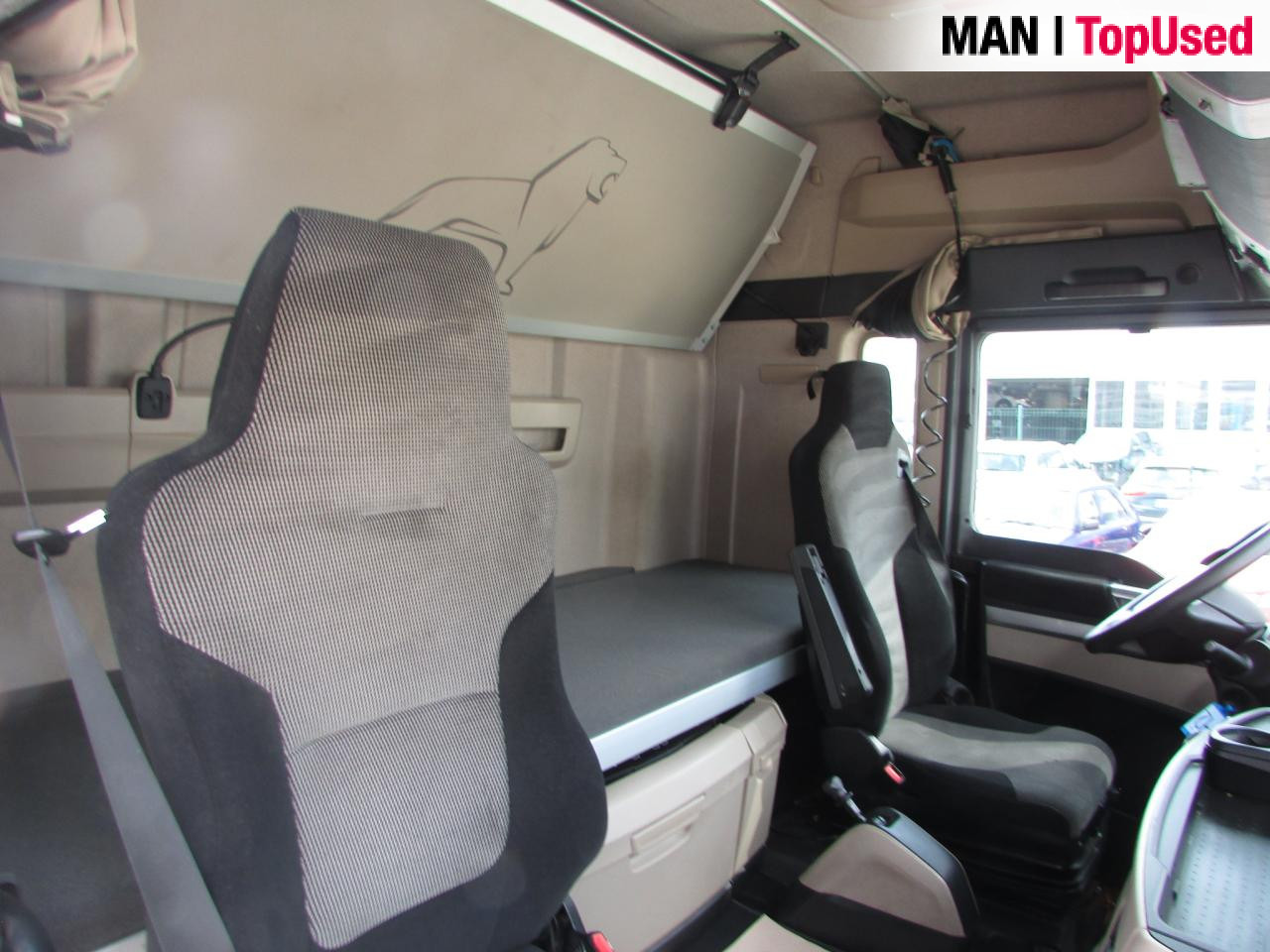 MAN TGX 18.470 4X2 LLS-U Euro6 Retarder Klima Navi ZV - Tegljač: slika 4 MAN TGX 18.470 4X2 LLS-U Euro6 Retarder Klima Navi ZV - Tegljač: slika 4