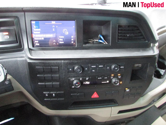 MAN TGX 18.470 4x2 LL SA, Hubsattel, Retarder Euro6 ZV - Tegljač: slika 5 MAN TGX 18.470 4x2 LL SA, Hubsattel, Retarder Euro6 ZV - Tegljač: slika 5