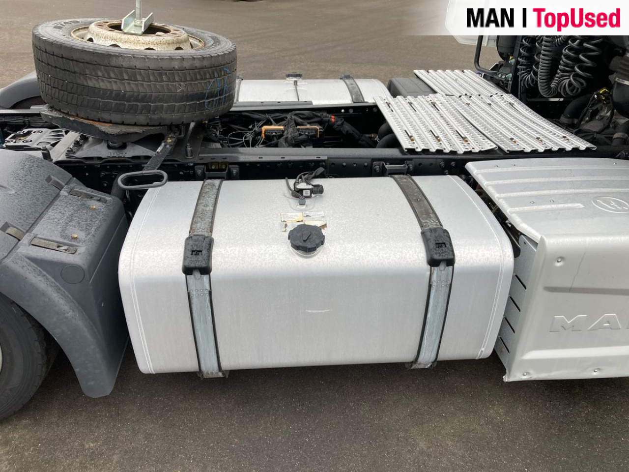 MAN TGX 18.470 4x2 LL SA Ultra *MM890175 Retarder ZV - Tegljač: slika 5 MAN TGX 18.470 4x2 LL SA Ultra *MM890175 Retarder ZV - Tegljač: slika 5