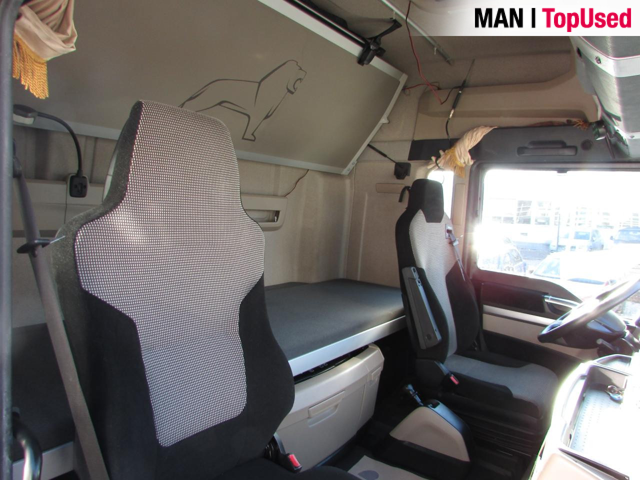 MAN TGX 18.500 4X2 LLS-U Euro6 Retarder Klima Navi ZV - Tegljač: slika 5 MAN TGX 18.500 4X2 LLS-U Euro6 Retarder Klima Navi ZV - Tegljač: slika 5