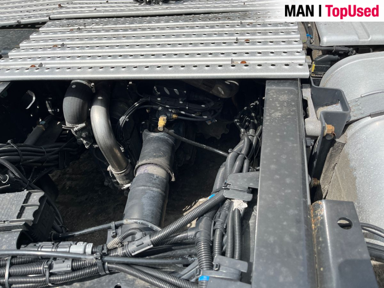 MAN TGX 18.510 4X2 LLS-U Euro6 Retarder Klima ZV - Tegljač: slika 4 MAN TGX 18.510 4X2 LLS-U Euro6 Retarder Klima ZV - Tegljač: slika 4