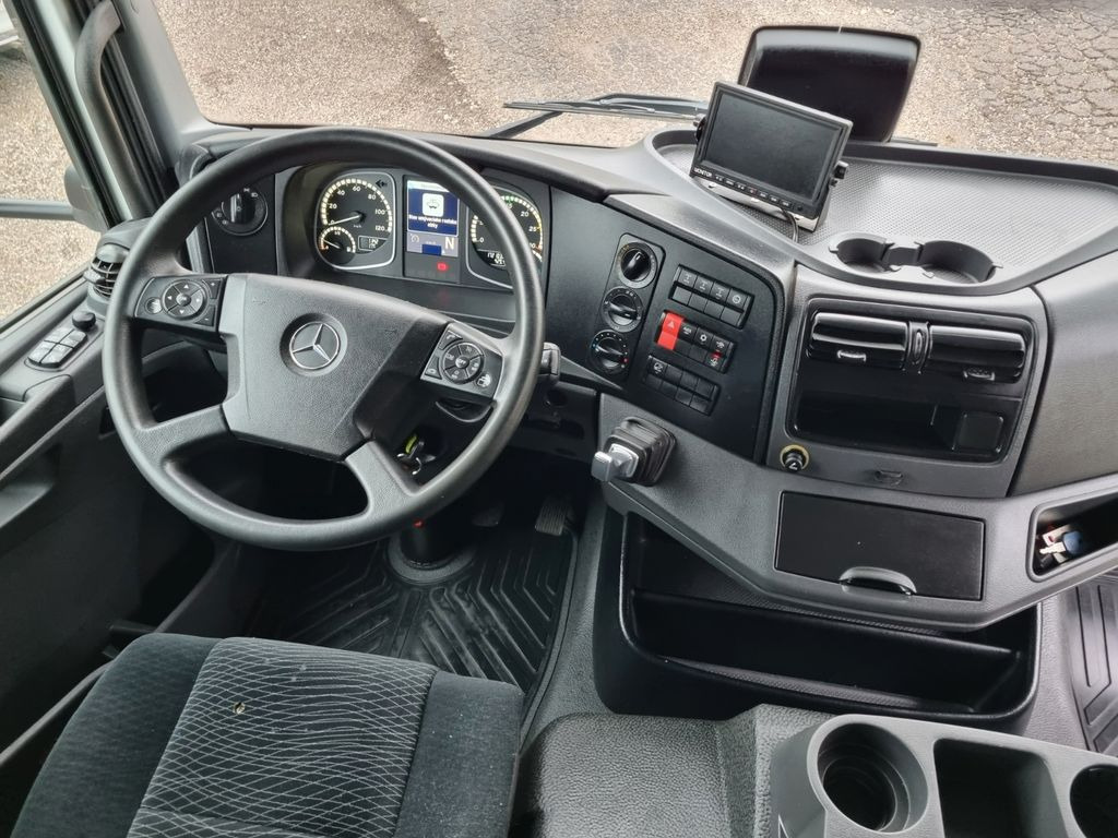 Mercedes-Benz ATEGO 1323 4x4 + Carrier EXPEDITION CAMPER - Kamion sa zatvorenim sandukom: slika 5 Mercedes-Benz ATEGO 1323 4x4 + Carrier EXPEDITION CAMPER - Kamion sa zatvorenim sandukom: slika 5