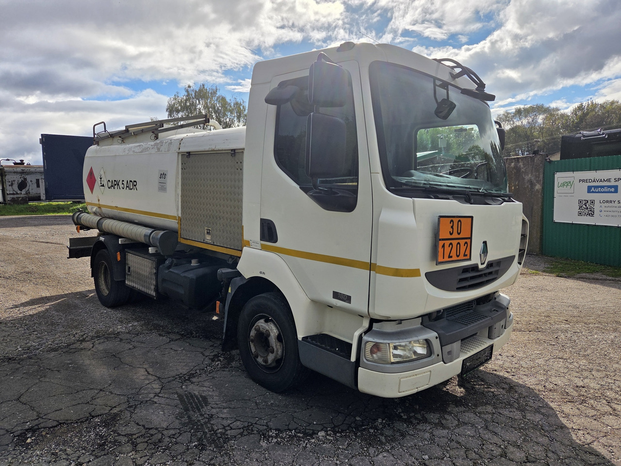 RENAULT MIDLUM 180.10 diesel tanker + dispensing + print - Kamion cisterna: slika 3 RENAULT MIDLUM 180.10 diesel tanker + dispensing + print - Kamion cisterna: slika 3