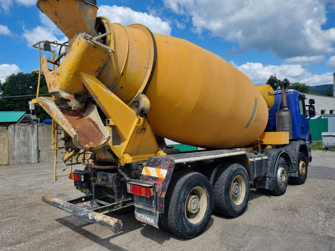 SCANIA R 124 CB8X4HZ 360 mixer - Mikser za beton: slika 4 SCANIA R 124 CB8X4HZ 360 mixer - Mikser za beton: slika 4