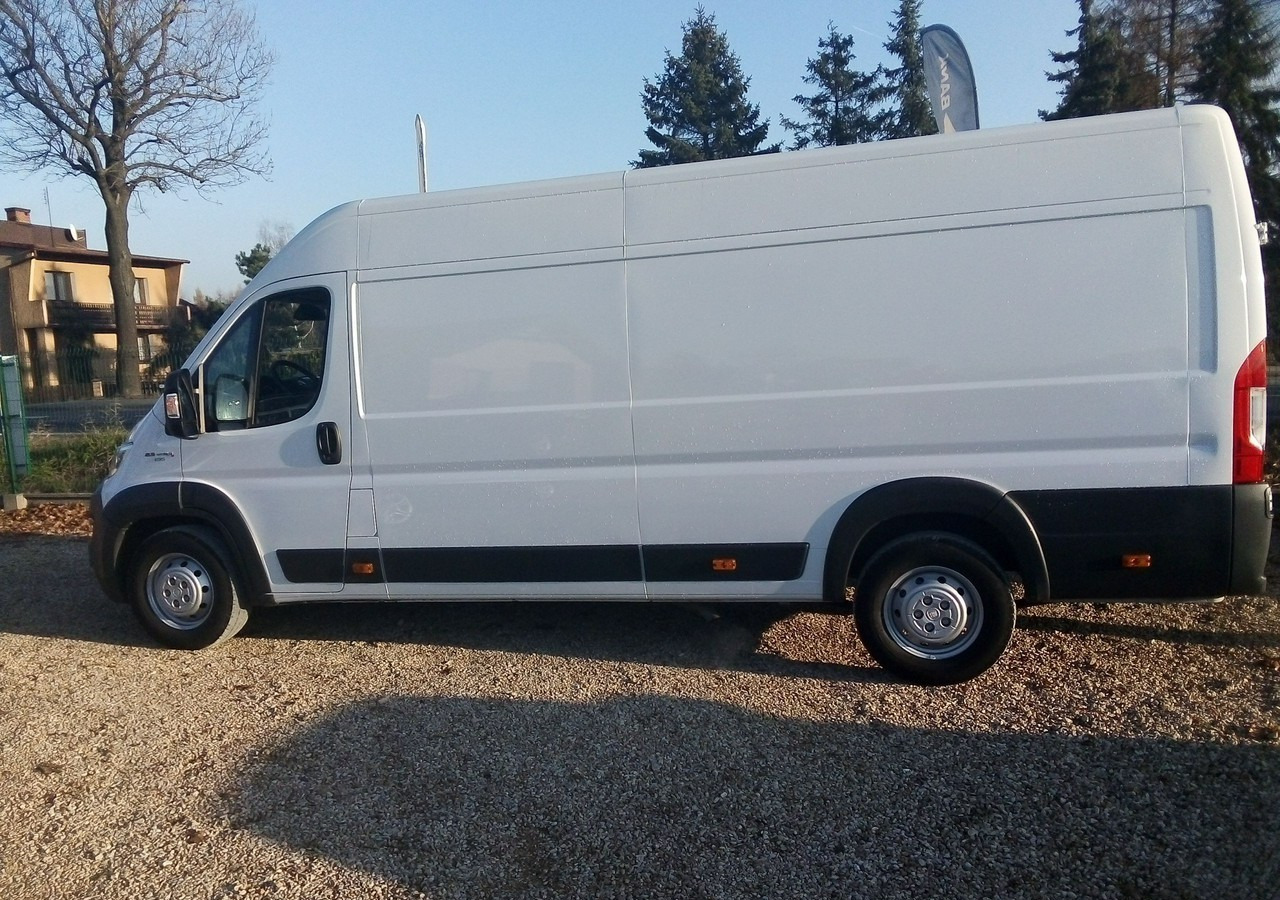Fiat Ducato krajowy*jeden właściciel*klimatronic *kamera *fv 23%*driving advisor - Furgon: slika 4 Fiat Ducato krajowy*jeden właściciel*klimatronic *kamera *fv 23%*driving advisor - Furgon: slika 4