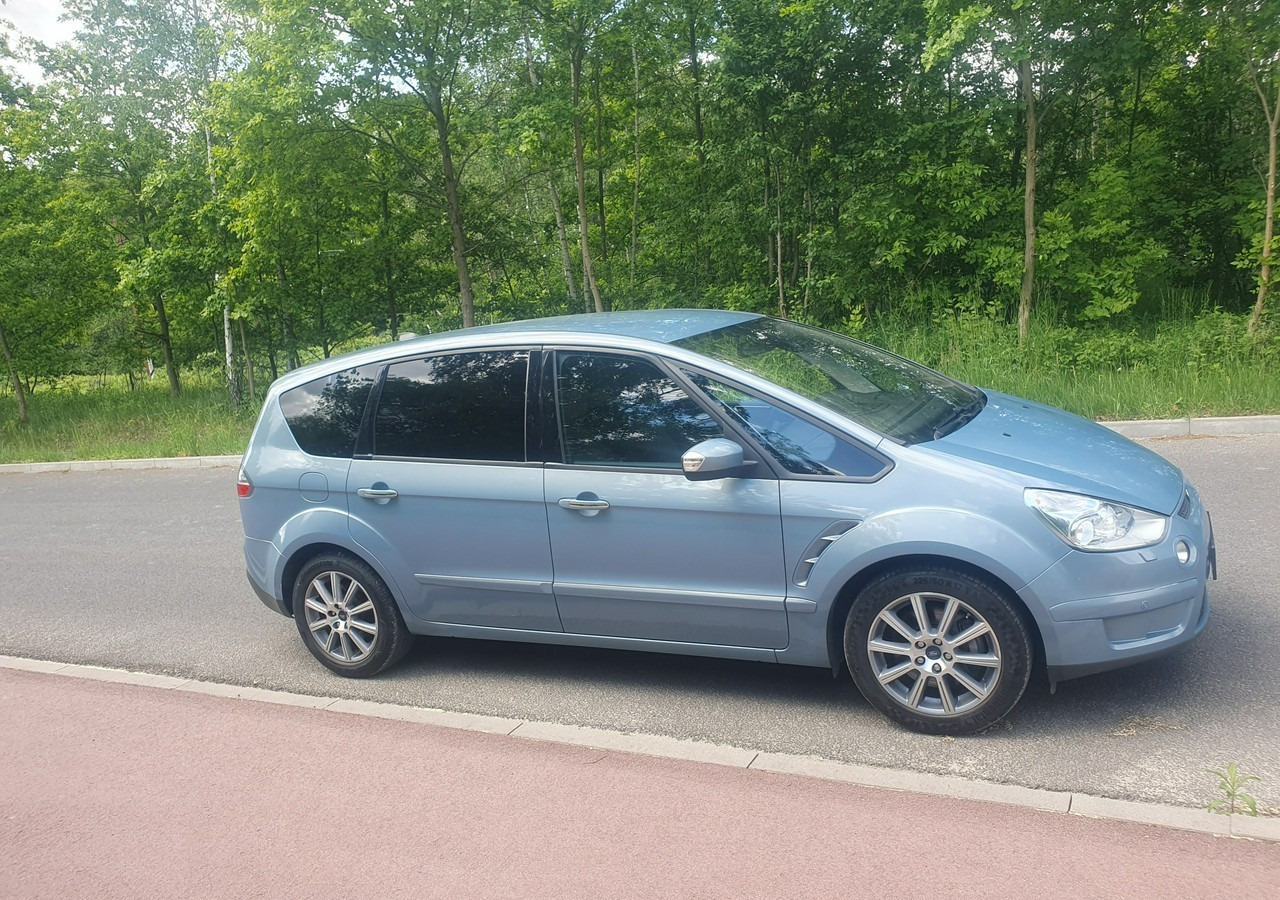 Ford S-MAX 2,5 turbo benzyna - Automobil: slika 4 Ford S-MAX 2,5 turbo benzyna - Automobil: slika 4