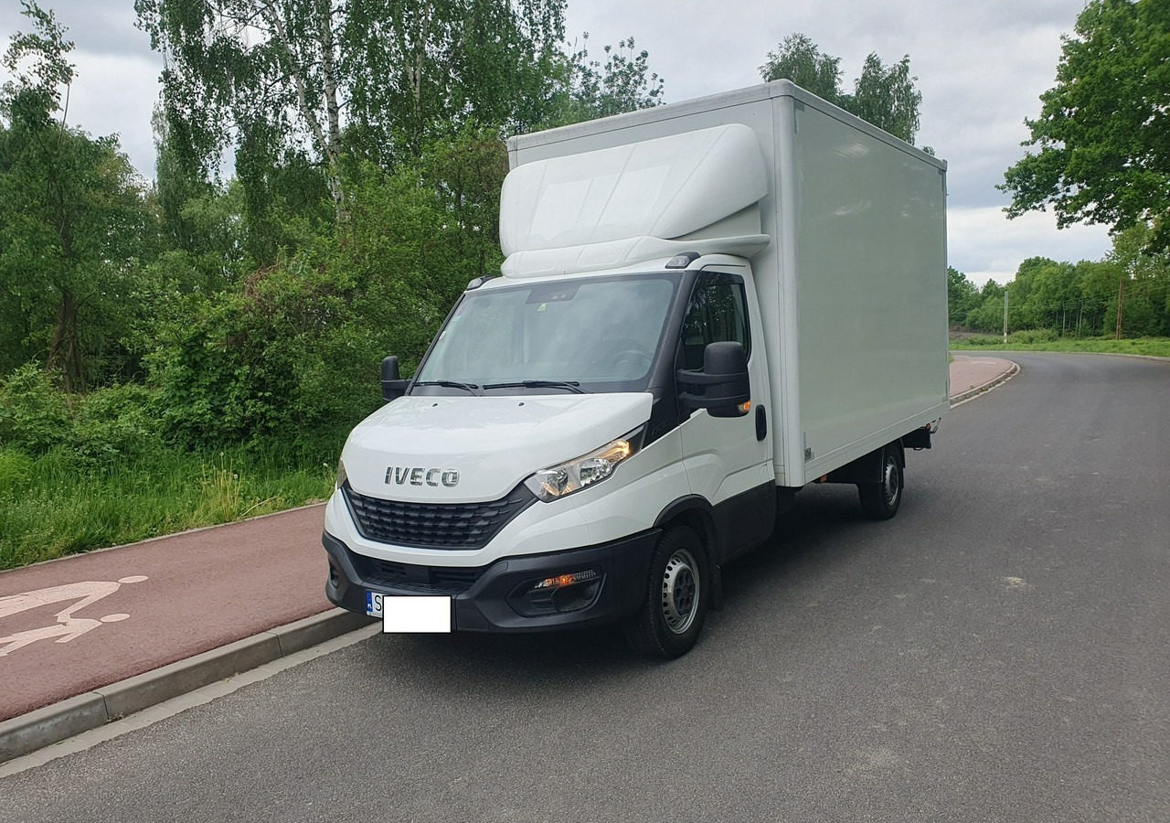 Iveco 35 Daily 35S15 - Dostavno vozilo sa zatvorenim sandukom: slika 2 Iveco 35 Daily 35S15 - Dostavno vozilo sa zatvorenim sandukom: slika 2