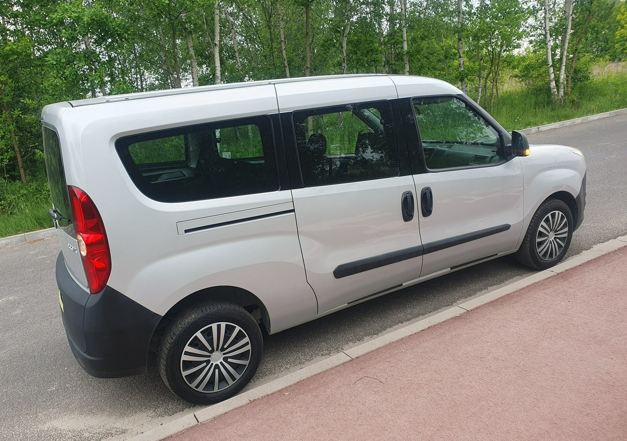 Opel Combo III wersja długa *long* - Automobil: slika 5 Opel Combo III wersja długa *long* - Automobil: slika 5