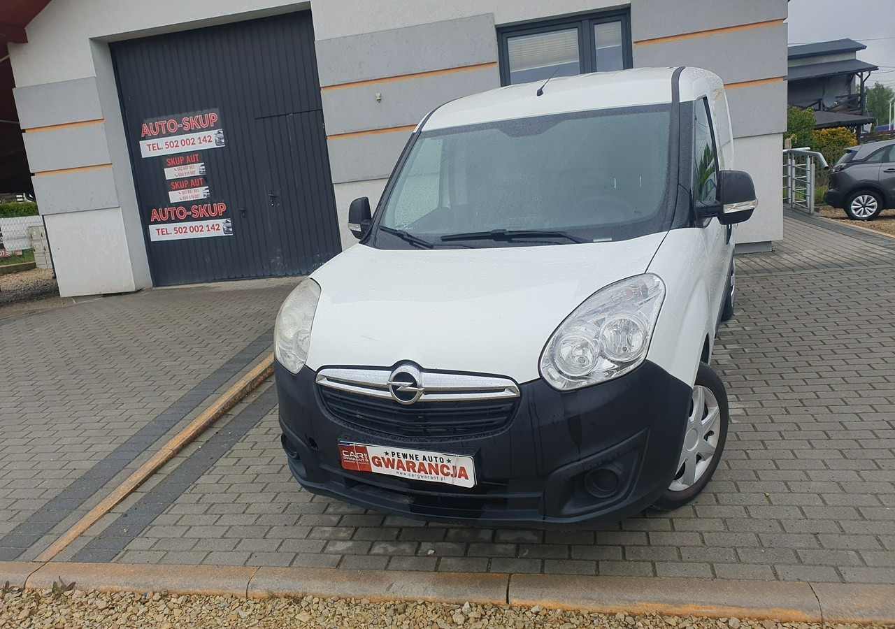 Opel Combo Opel Combo 1.4 Benzyna Polski Salon - Furgon: slika 2 Opel Combo Opel Combo 1.4 Benzyna Polski Salon - Furgon: slika 2