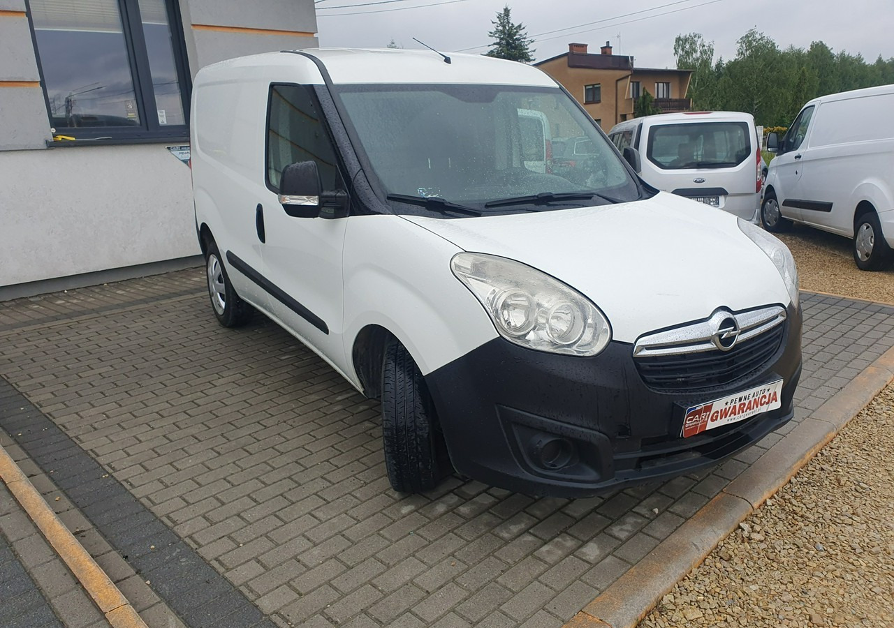 Opel Combo Opel Combo 1.4 Benzyna Polski Salon - Furgon: slika 3 Opel Combo Opel Combo 1.4 Benzyna Polski Salon - Furgon: slika 3
