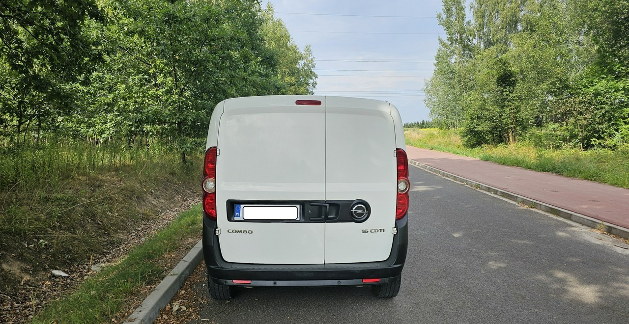 Opel Combo krajowy * jeden właściciel *wersja long* - Furgon: slika 5 Opel Combo krajowy * jeden właściciel *wersja long* - Furgon: slika 5
