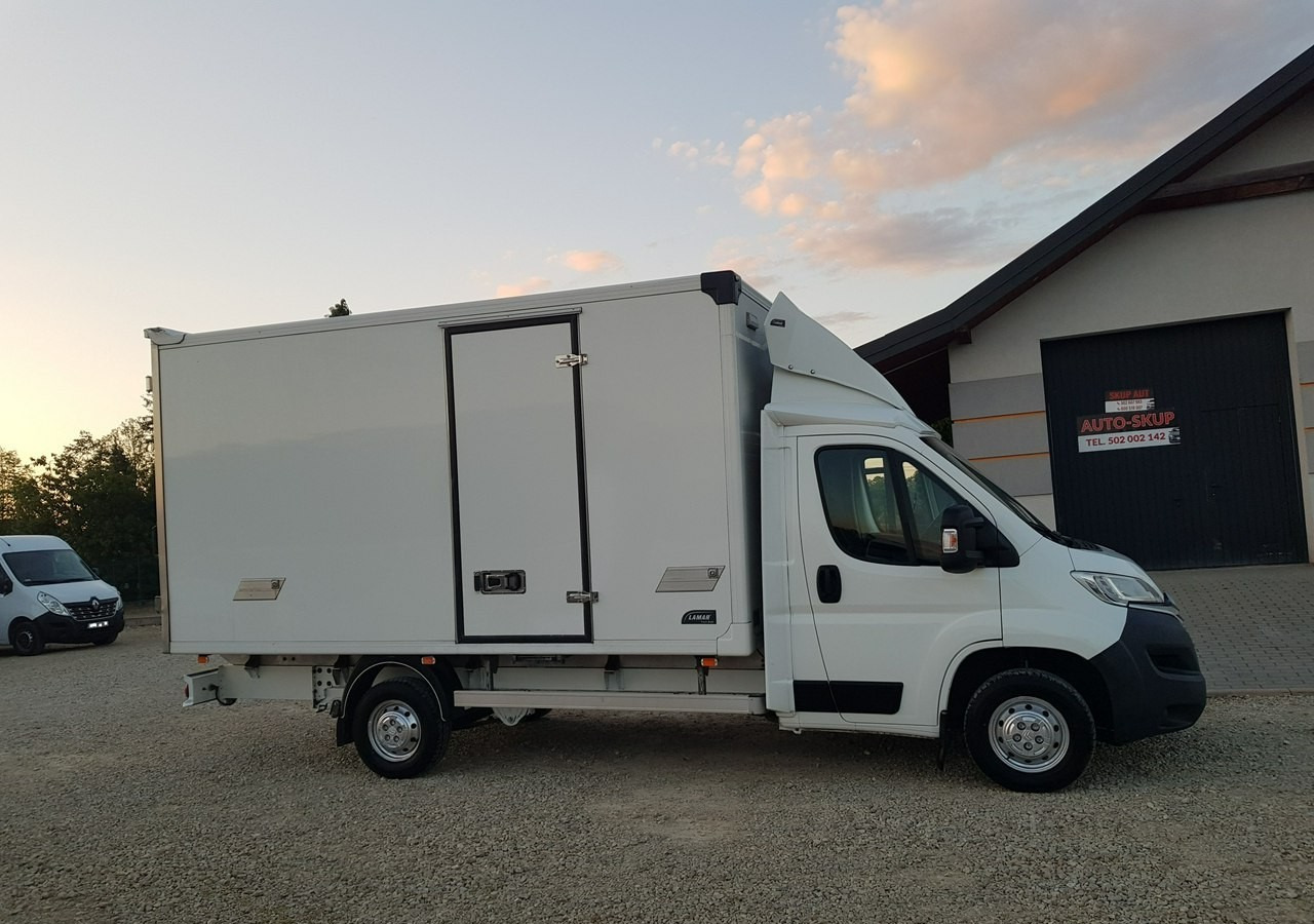 Peugeot Boxer Kontener * izoterma *salon Polska* jeden właściciel * - Dostavno vozilo hladnjača: slika 4 Peugeot Boxer Kontener * izoterma *salon Polska* jeden właściciel * - Dostavno vozilo hladnjača: slika 4