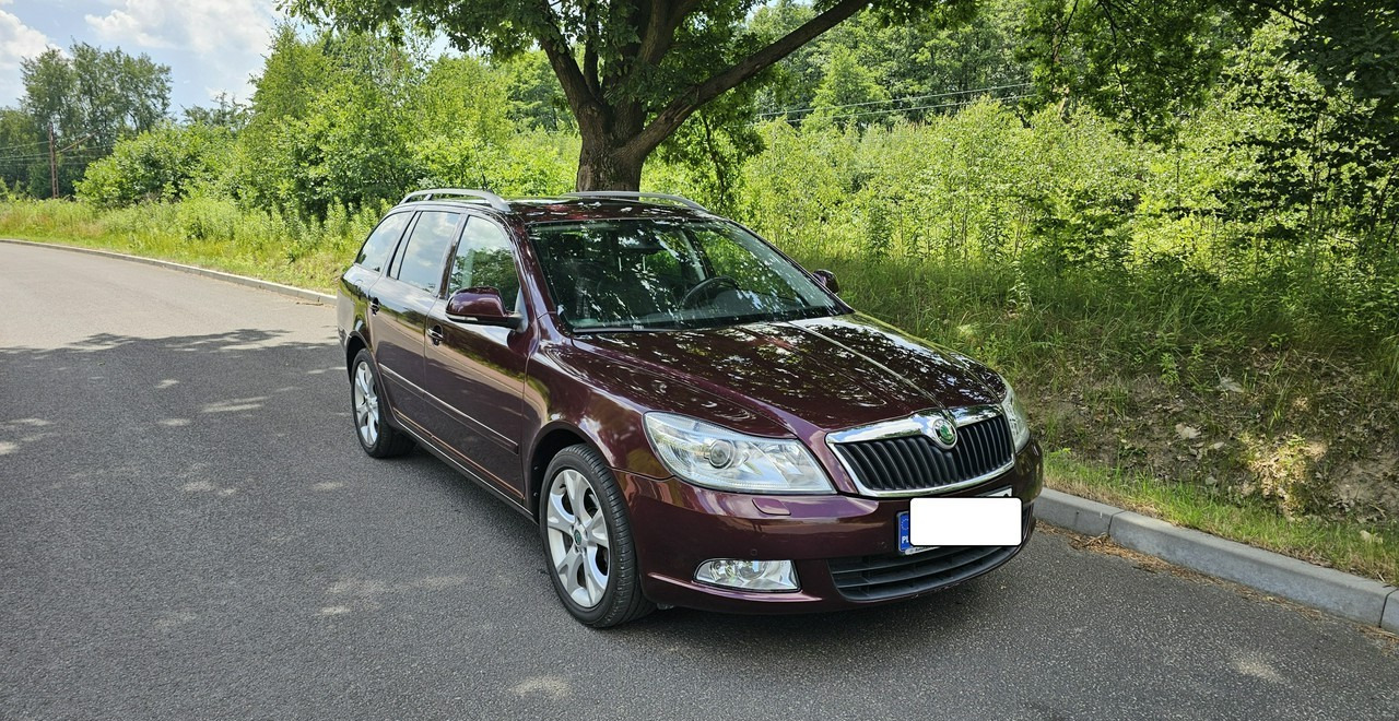 Skoda Octavia II bogate wyposażenie *niski przebieg*FV vat 23%* - Automobil: slika 3 Skoda Octavia II bogate wyposażenie *niski przebieg*FV vat 23%* - Automobil: slika 3