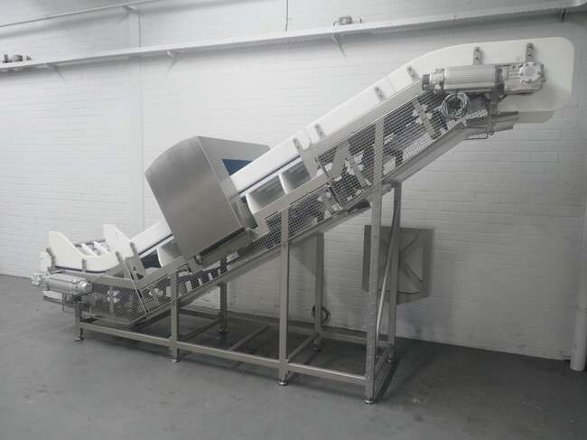 GEA / Loma BeltLoader with metal detector BeltLoader F3 - Oprema za prehrambenu industriju: slika 2 GEA / Loma BeltLoader with metal detector BeltLoader F3 - Oprema za prehrambenu industriju: slika 2