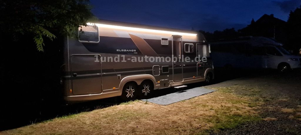 Bürstner Elegance I 910 G Solar/AHK/RFK/Alde/TwinSat/2xTV/Vollausstattung Elegance I 910 G Solar/AHK/RFK/Alde/TwinSat/2xTV/Vollausstattung - Integrisani kamper: slika 2 Bürstner Elegance I 910 G Solar/AHK/RFK/Alde/TwinSat/2xTV/Vollausstattung Elegance I 910 G Solar/AHK/RFK/Alde/TwinSat/2xTV/Vollausstattung - Integrisani kamper: slika 2
