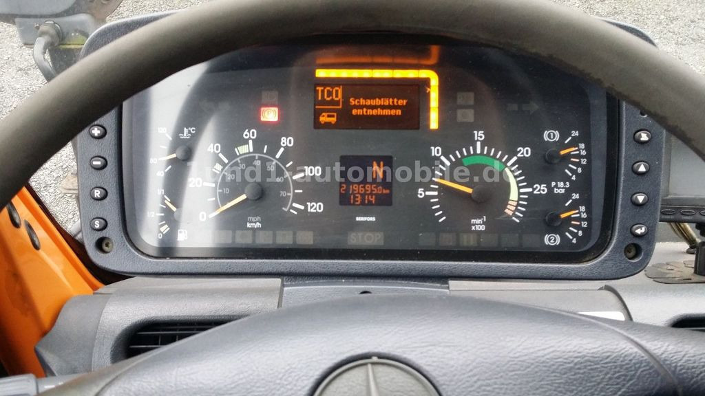 Korisno/ Posebno vozilo Unimog U 300 Kipper Zugmaschine Kommunalhydraulik U 500 400 U 300 Kipper Zugmaschine Kommunalhydraulik U 500 400: slika 11 Korisno/ Posebno vozilo Unimog U 300 Kipper Zugmaschine Kommunalhydraulik U 500 400 U 300 Kipper Zugmaschine Kommunalhydraulik U 500 400: slika 11