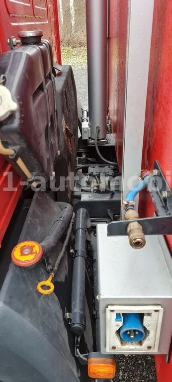 MAN 10.163 L2000 Feuerwehr GWG Nur 6.300km  DEPA ELRO/VETTER 10.163 L2000 Feuerwehr GWG Nur 6.300km  DEPA ELRO/VETTER MAN 10.163 L2000 Feuerwehr GWG Nur 6.300km  DEPA ELRO/VETTER 10.163 L2000 Feuerwehr GWG Nur 6.300km  DEPA ELRO/VETTER: slika 14