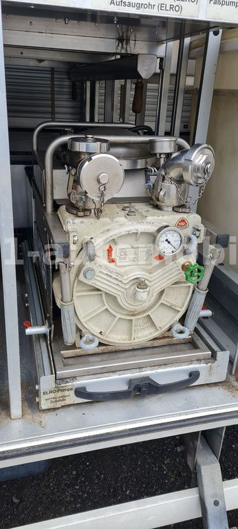 MAN 10.163 L2000 Feuerwehr GWG Nur 6.300km  DEPA ELRO/VETTER 10.163 L2000 Feuerwehr GWG Nur 6.300km  DEPA ELRO/VETTER MAN 10.163 L2000 Feuerwehr GWG Nur 6.300km  DEPA ELRO/VETTER 10.163 L2000 Feuerwehr GWG Nur 6.300km  DEPA ELRO/VETTER: slika 15