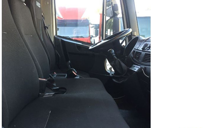 Iveco EUROCARGOeurocargo 100e19 - Izotermički kamion: slika 4 Iveco EUROCARGOeurocargo 100e19 - Izotermički kamion: slika 4