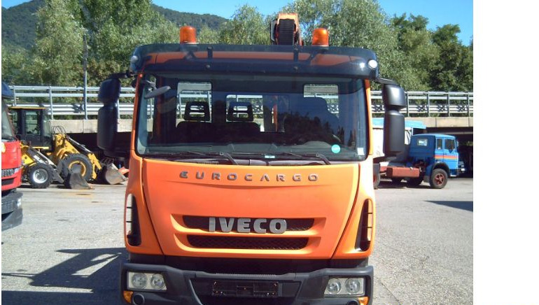 Iveco EUROCARGOeurocargo 120el22 - Kamion sa tovarnim sandukom, Kamion sa dizalicom: slika 4 Iveco EUROCARGOeurocargo 120el22 - Kamion sa tovarnim sandukom, Kamion sa dizalicom: slika 4
