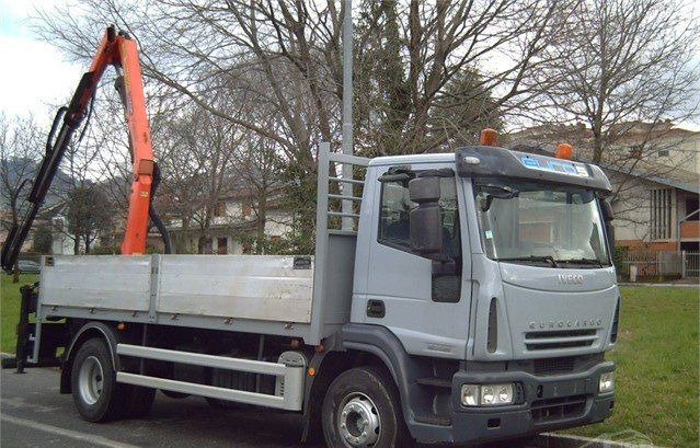 Iveco EUROCARGOeurocargo 160e25 - Kamion sa tovarnim sandukom, Kamion sa dizalicom: slika 3 Iveco EUROCARGOeurocargo 160e25 - Kamion sa tovarnim sandukom, Kamion sa dizalicom: slika 3