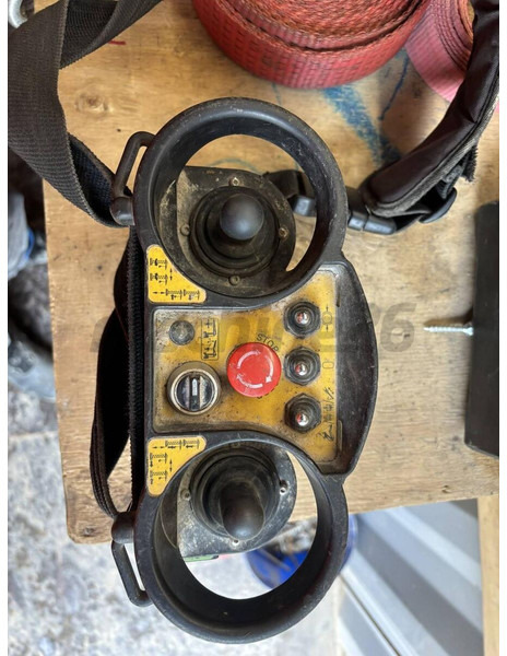 Liebherr 63K, 1994, 43m jib, radio control - Toranjski kran: slika 5 Liebherr 63K, 1994, 43m jib, radio control - Toranjski kran: slika 5