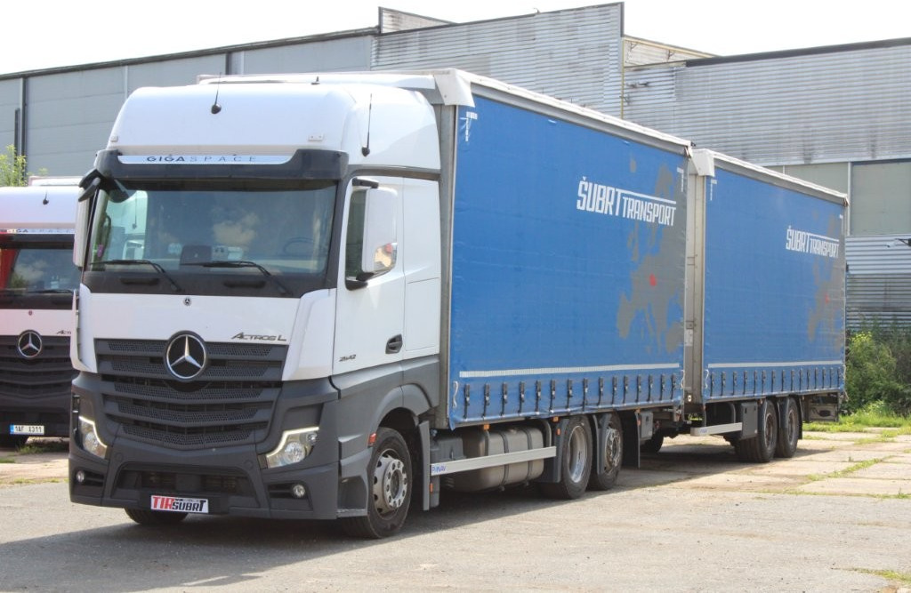 Mercedes-Benz Actros 2542 NAVIGACE + PANAV TVK 18 M (8,20m x 2,4 - Kamion sa ceradom, Prikolica sa ceradom: slika 4 Mercedes-Benz Actros 2542 NAVIGACE + PANAV TVK 18 M (8,20m x 2,4 - Kamion sa ceradom, Prikolica sa ceradom: slika 4