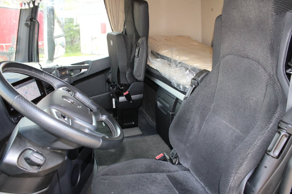 Kamion sa ceradom, Prikolica sa ceradom Mercedes-Benz Actros 2542 NAVIGACE + PANAV TVK 18 M (8,20m x 2,4: slika 7