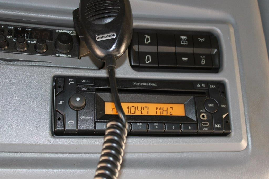 Kamion sa ceradom Mercedes-Benz Atego 1223: slika 11
