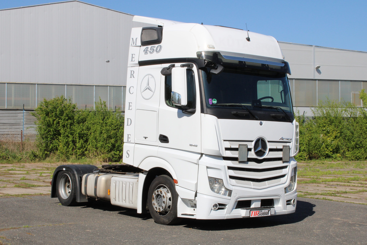 Mercedes-Benz Actros 1845 - Tegljač: slika 1 Mercedes-Benz Actros 1845 - Tegljač: slika 1