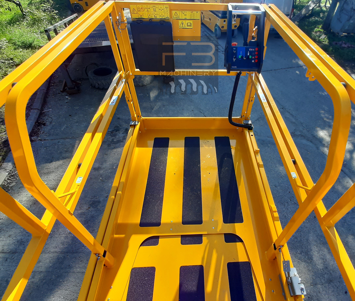HAULOTTE Compact 12 AE - Lift u obliku makaza: slika 5 HAULOTTE Compact 12 AE - Lift u obliku makaza: slika 5