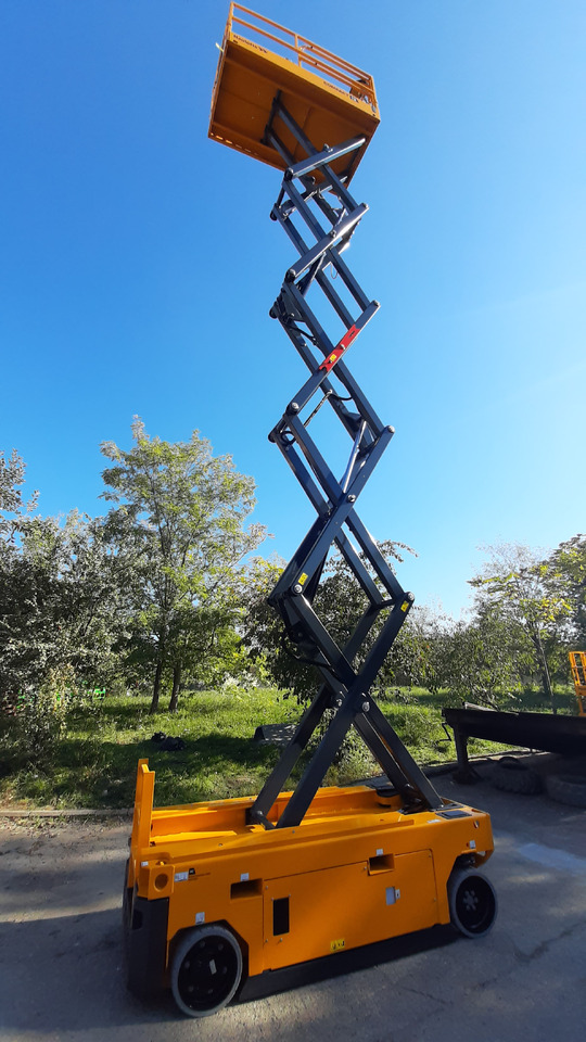 HAULOTTE Compact 12 AE - Lift u obliku makaza: slika 4 HAULOTTE Compact 12 AE - Lift u obliku makaza: slika 4
