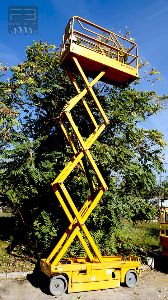 HAULOTTE Compact 8 - Lift u obliku makaza: slika 4 HAULOTTE Compact 8 - Lift u obliku makaza: slika 4